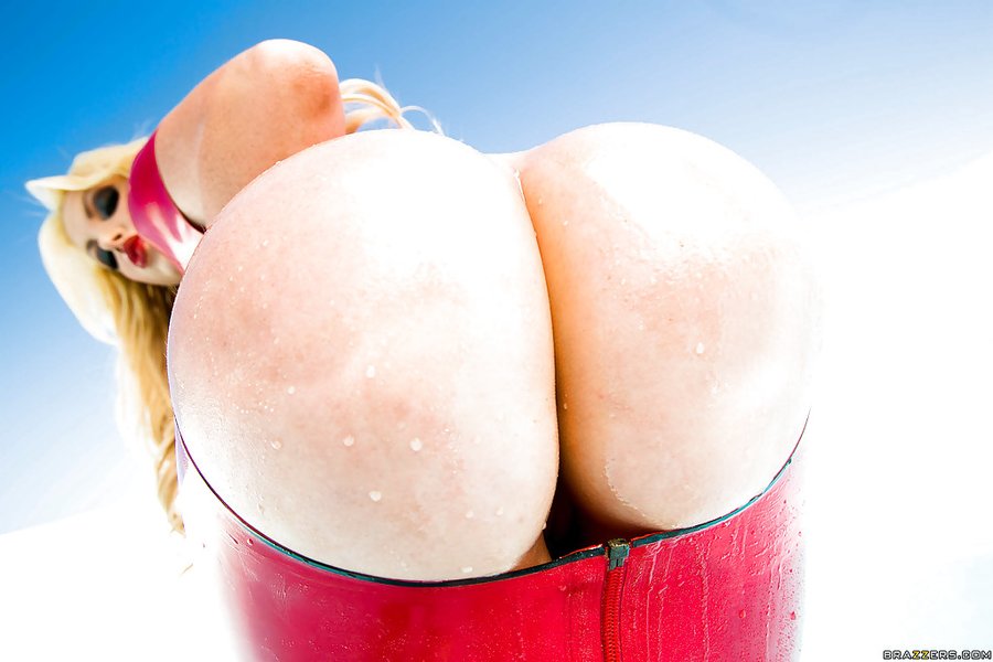 Curvy canadian blonde - XXXonXXX - Pic 6