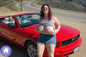 Sexy fat girls. Hot Toni KatVixen posing - Picture 3