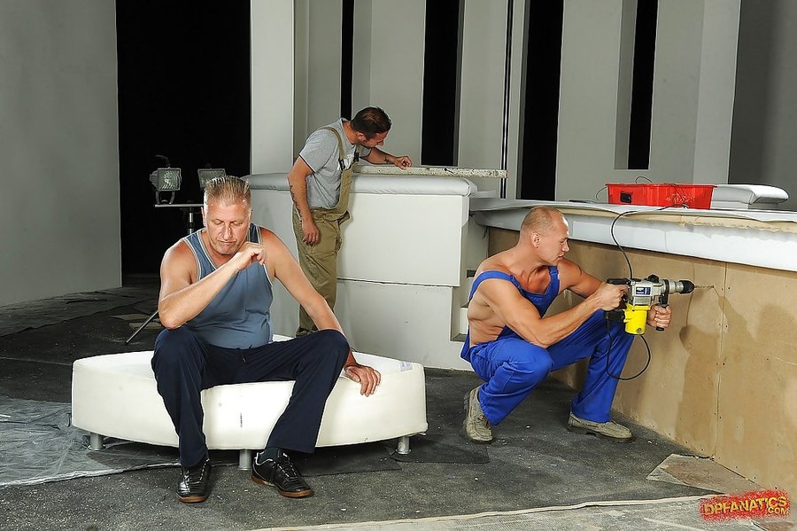 Tiny russian threesome - XXX Dessert - Picture 1