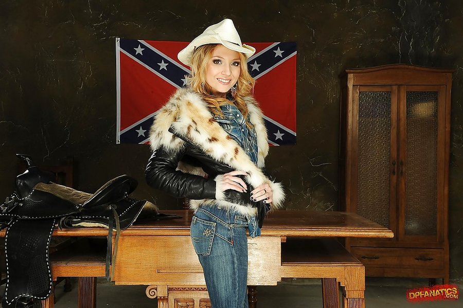 Russian stripping big tits - XXX Dessert - Picture 2