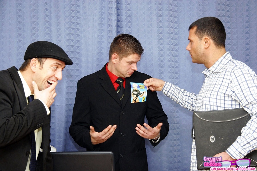 Cum shot. Nasty blonde secretary pleasing h - XXX Dessert - Picture 1