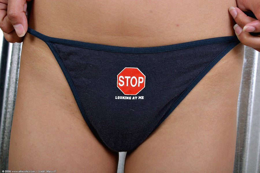 Tiny labia - XXX Dessert - Picture 6