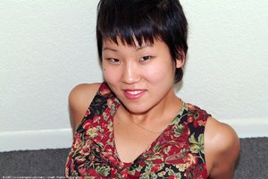 Amateur beautiful handjob - XXX Dessert - Picture 12