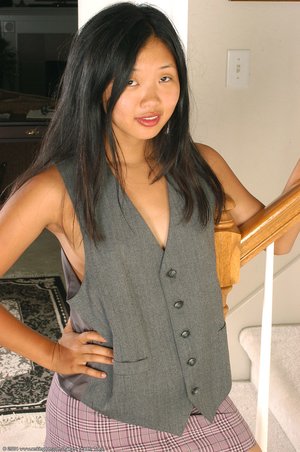 Cute asian masturbation - XXX Dessert - Picture 1