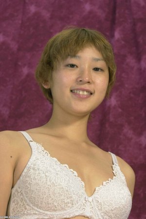 Small tits short hair asian - Picture 3