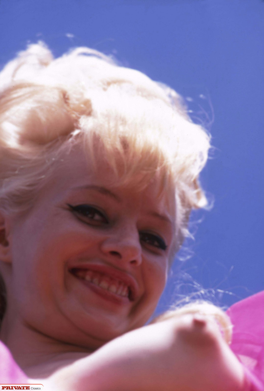 Retro xxx porn. Three seventies hotties sho - XXX Dessert - Picture 15