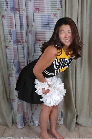 Brunette asian cheerleader - XXXonXXX - Pic 2