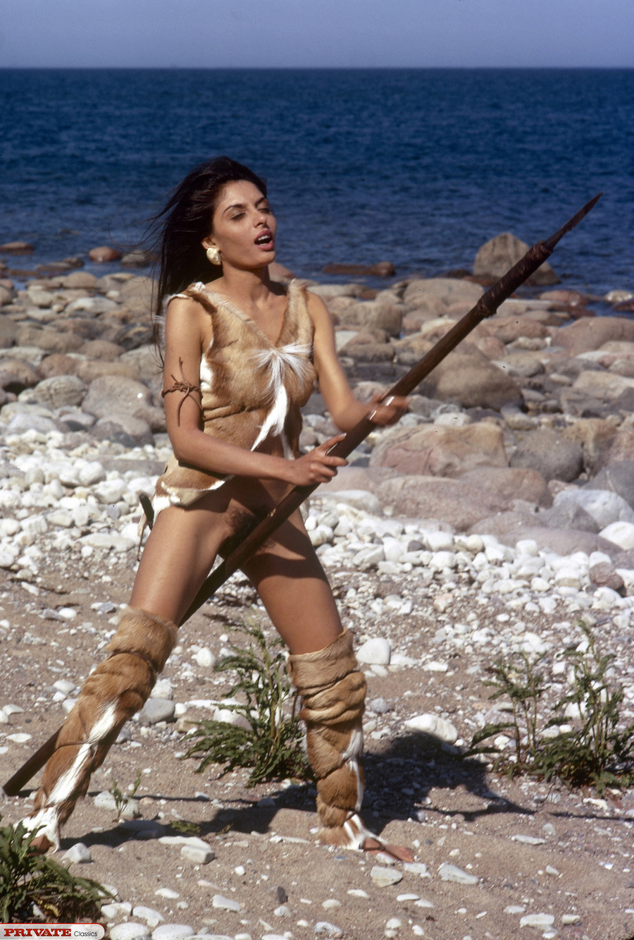 Retro xxx porn. Sixties forest nymph playin - XXX Dessert - Picture 11
