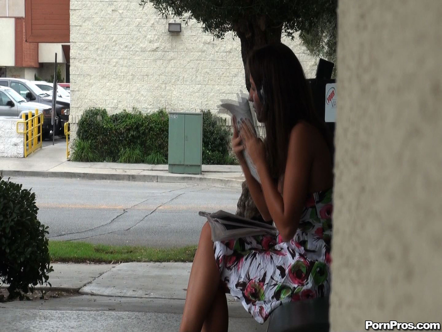 Spy sex. Lock the door slut. - XXX Dessert - Picture 14