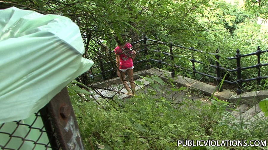 Nude in public. Enjoy the natural beauty. - XXX Dessert - Picture 4