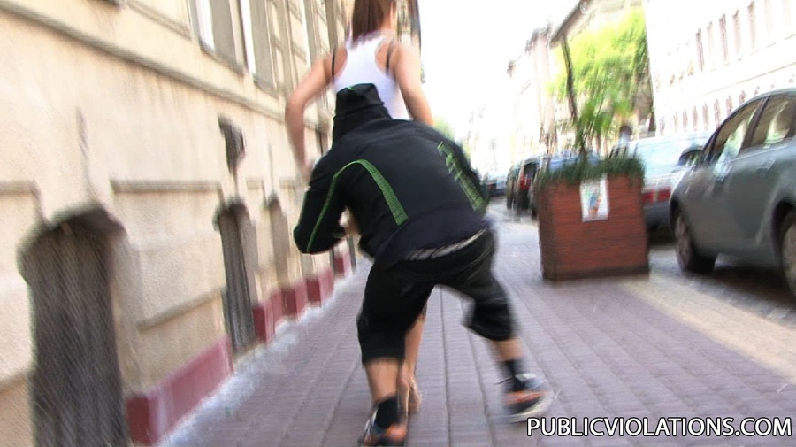 Sexy voyeur. Dumb slut with a big ass gets  - XXX Dessert - Picture 5