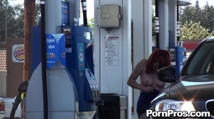 Public porn. Stupid girl gets sharked on - Picture 6