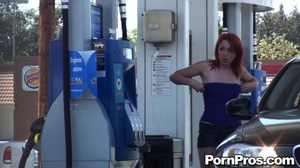 Public porn. Stupid girl gets sharked on - Picture 14