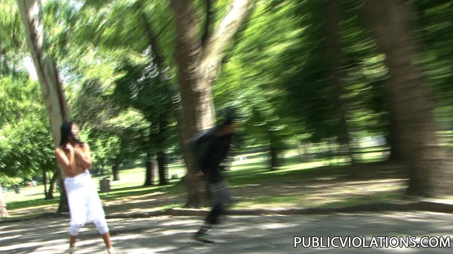 Voyeur gratis. Dumb girl sharked in the par - XXX Dessert - Picture 8