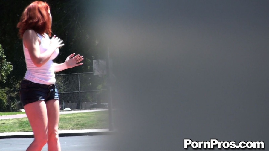 Public outdoor sex. Its a bird - its a plan - XXX Dessert - Picture 8