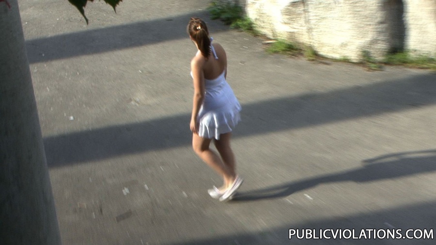 Public sex xxx. Unsuspecting slut gets undr - XXX Dessert - Picture 3