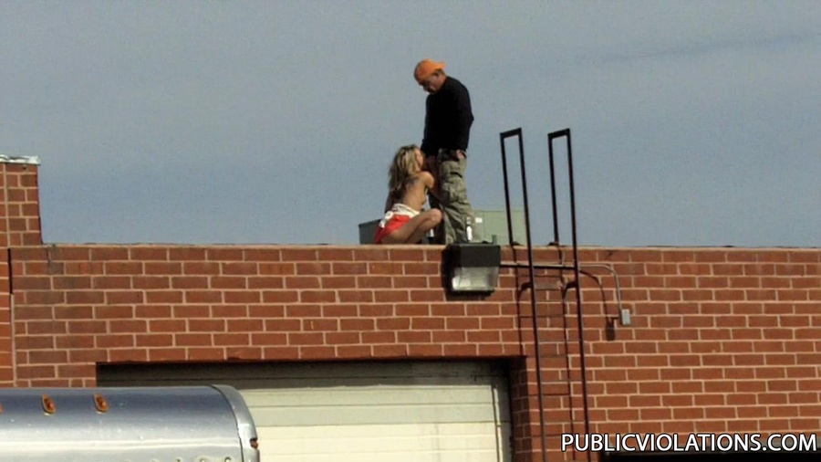 Outdoor public sex. Rooftop blowjob from a  - XXX Dessert - Picture 3
