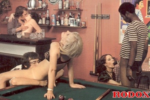 Classic retro porn. Group of hot seventi - Picture 7