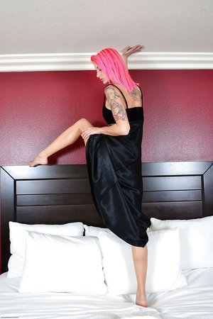 Skinny naughty mature - XXX Dessert - Picture 4