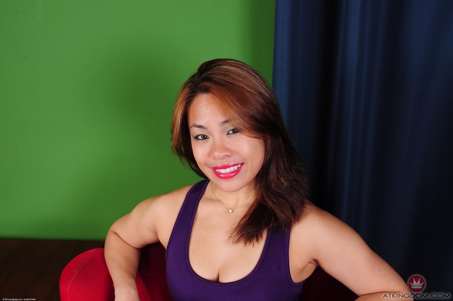 American extreme shaved asian pussy - XXX Dessert - Picture 1