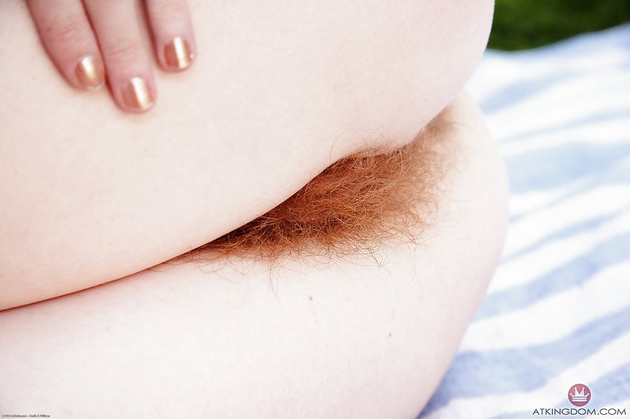 American barefoot babe - XXX Dessert - Picture 12