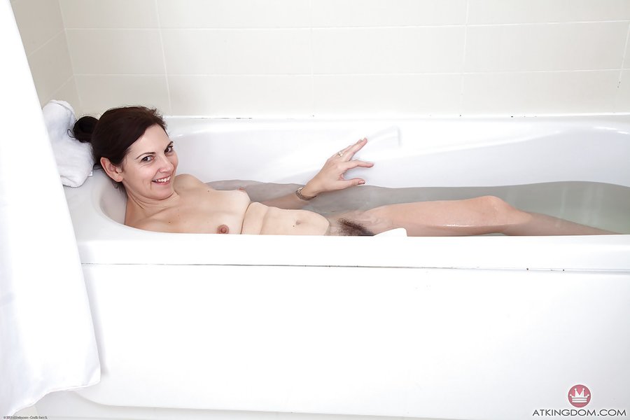 Model wet pussy - XXX Dessert - Picture 1