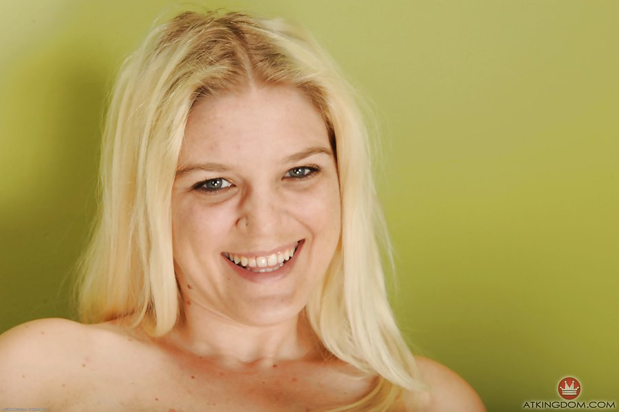 American blonde mature cheerleaders - XXX Dessert - Picture 16