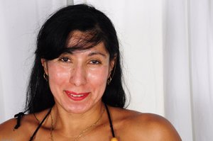 Nude mature thong - Picture 1