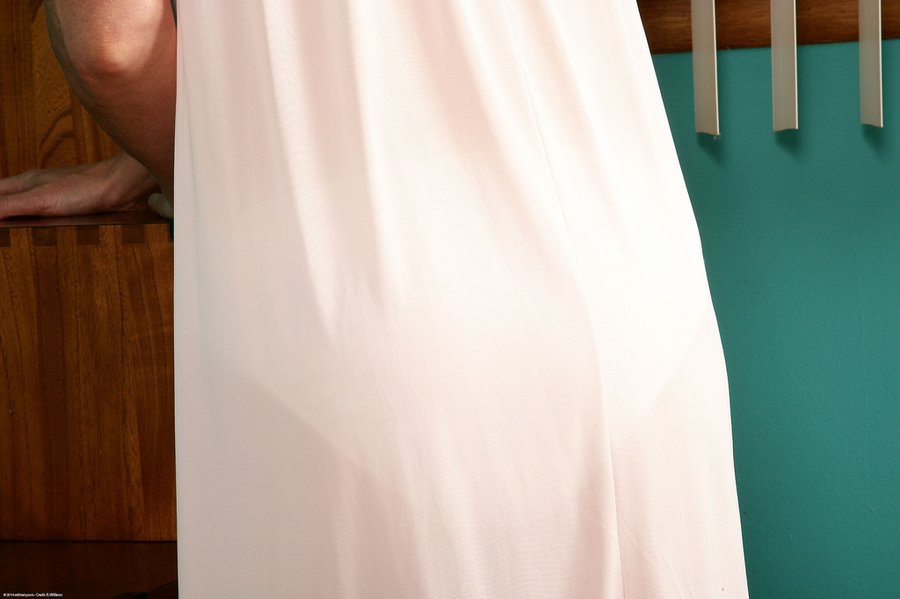 Chubby bedroom - XXXonXXX - Pic 2