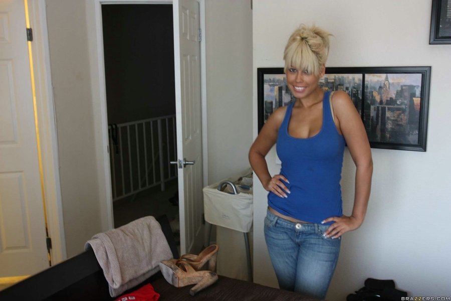Spaniard natural tits young blonde - XXXonXXX - Pic 1