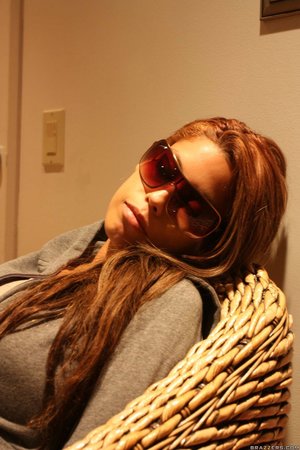Spaniard model voluptuous blonde - XXXonXXX - Pic 2