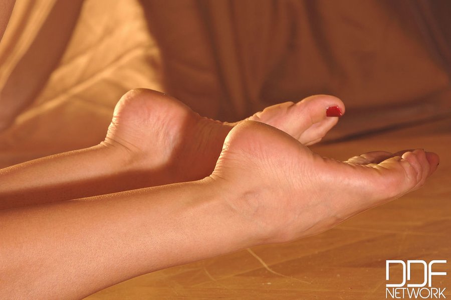 Russian small tits toe fucking - XXXonXXX - Pic 11