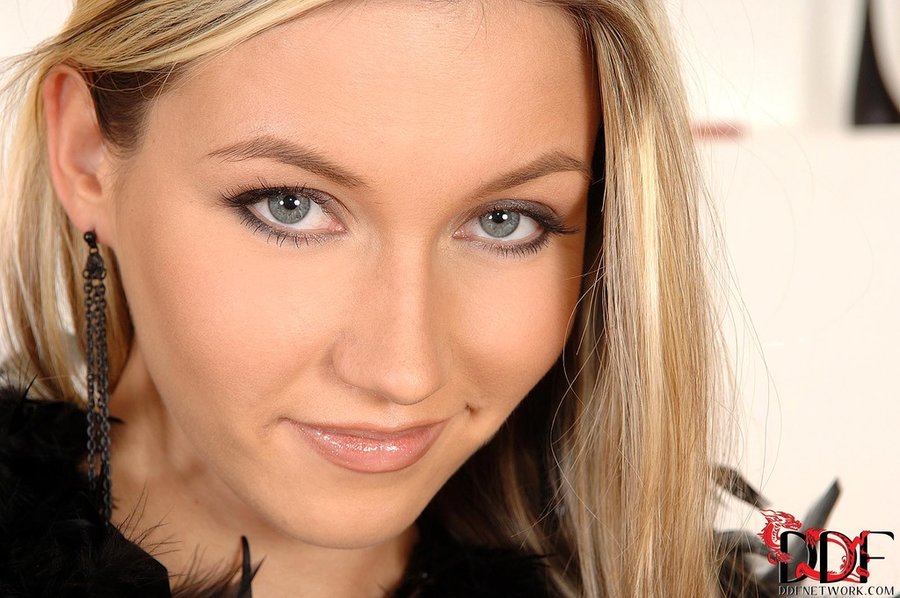 Wet blonde russian milf - XXXonXXX - Pic 1