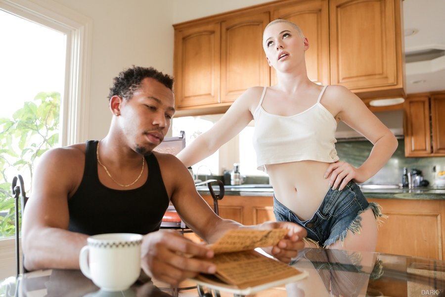 Hot bbc blowjob - XXX Dessert - Picture 1