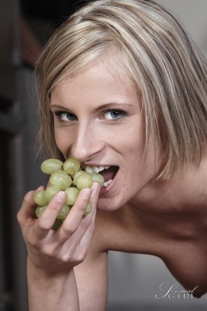 Skinny beautiful blonde german - Picture 10