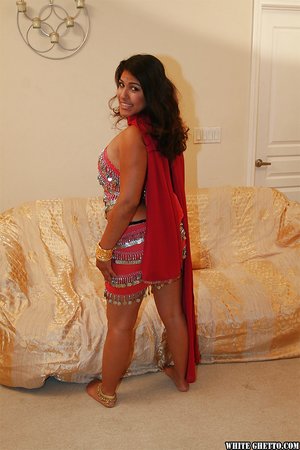 Chubby indian curry ass - Picture 6