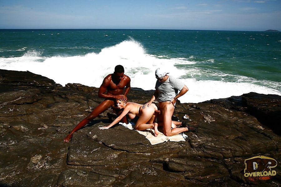Czech interracial beach fuck - XXX Dessert - Picture 7
