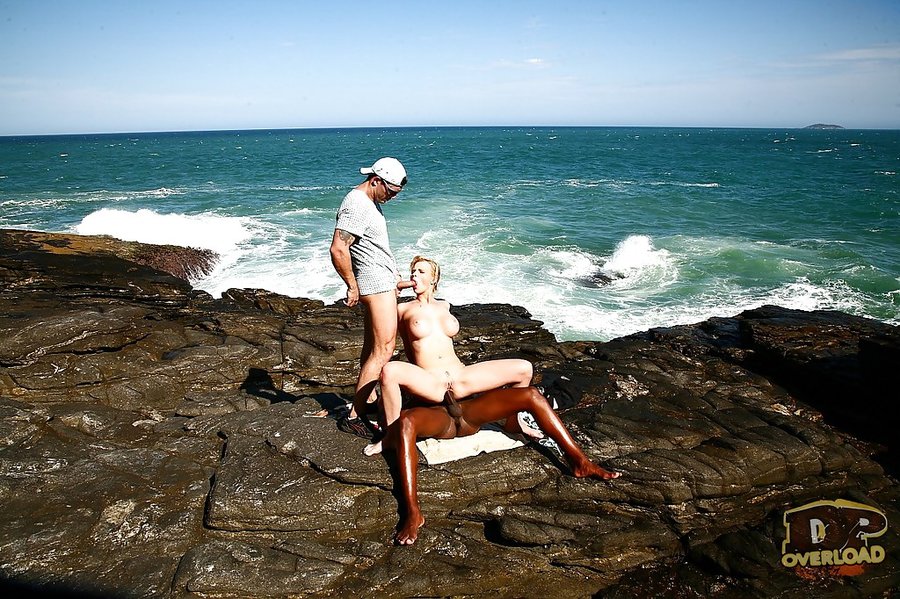 Czech interracial beach fuck - XXX Dessert - Picture 8