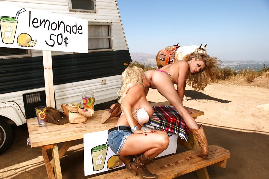 Mature outdoor sex - XXX Dessert - Picture 6