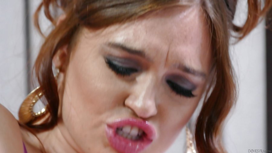 American hot vibrator masturbation - XXXonXXX - Pic 9