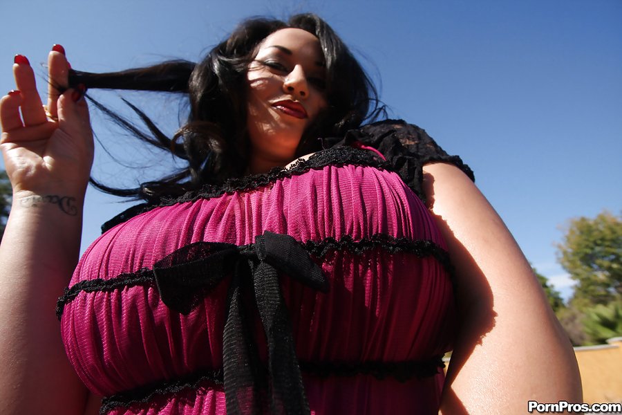 Beautiful huge boobs - XXX Dessert - Picture 1
