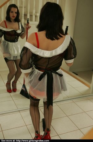 Hot tight maid - Picture 6