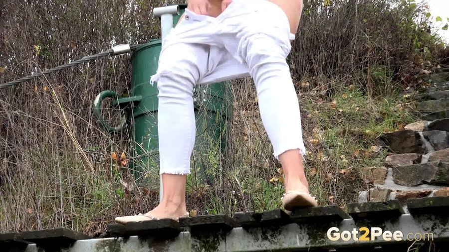 Mature pee jeans - XXXonXXX - Pic 13