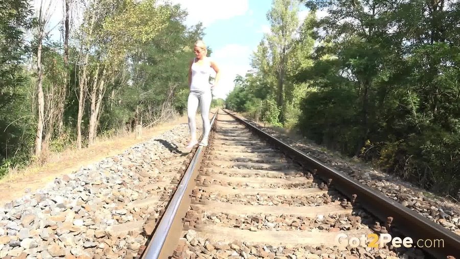 European piss - XXXonXXX - Pic 14