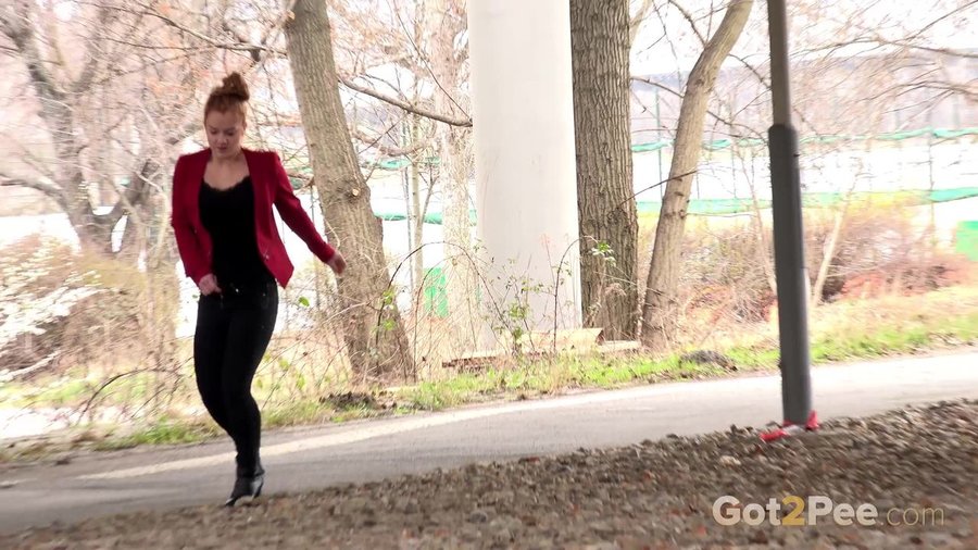 Cute pee jeans - XXXonXXX - Pic 1