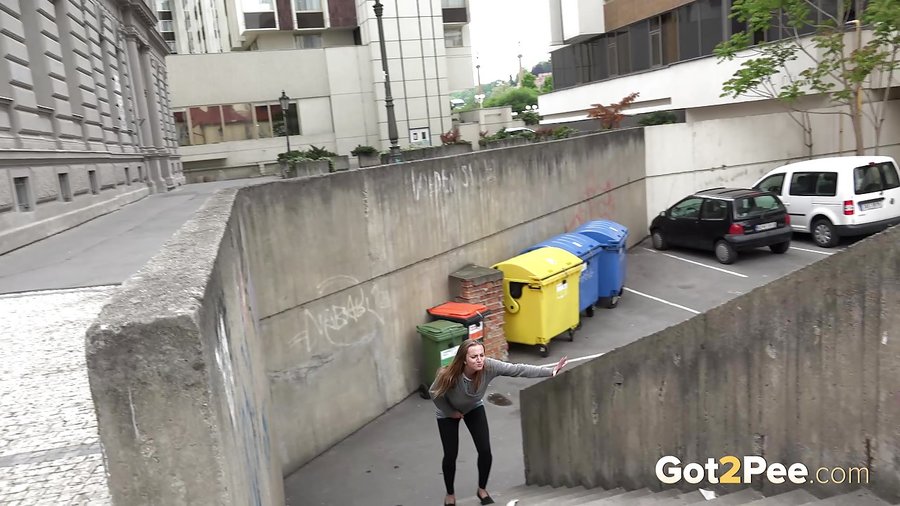 Pissing sexy ass teen - XXXonXXX - Pic 2