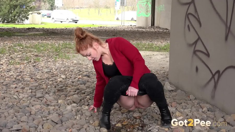 Cute pee jeans - XXXonXXX - Pic 12