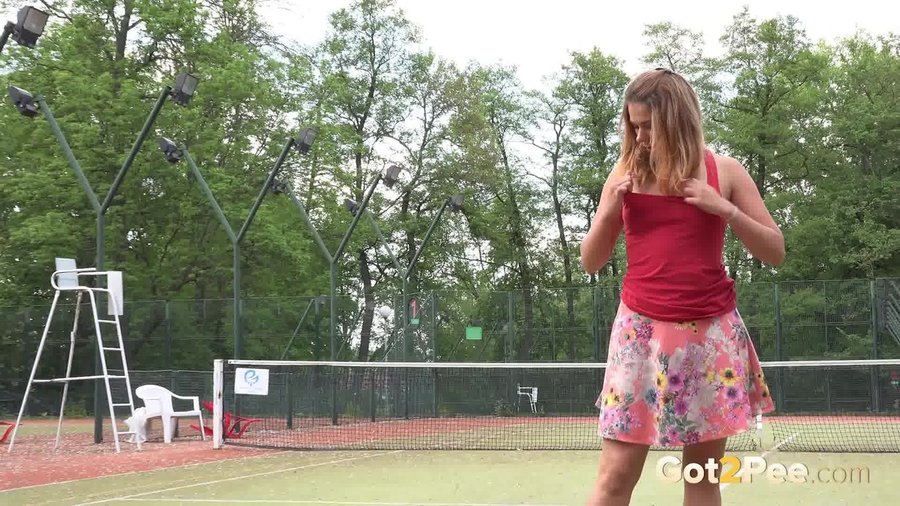 Tiny tits piss - XXXonXXX - Pic 11