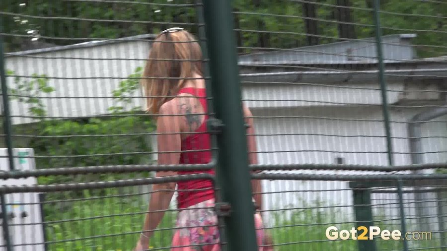 Tiny tits piss - XXXonXXX - Pic 15