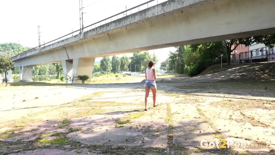 Piss pretty pussy - XXXonXXX - Pic 13